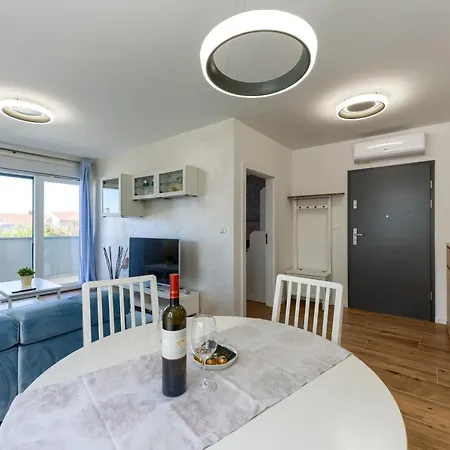 Moderan Kondominij + Terasa Appartement Zadar