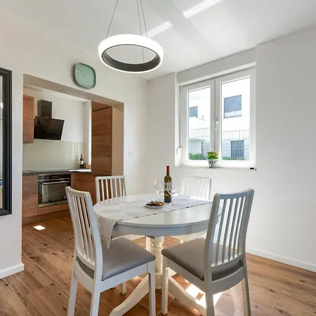 Apartman Moderan Kondominij + Terasa *
