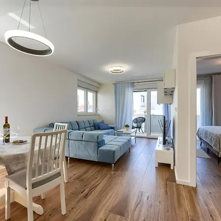 Moderan Kondominij + Terasa Appartement Zadar